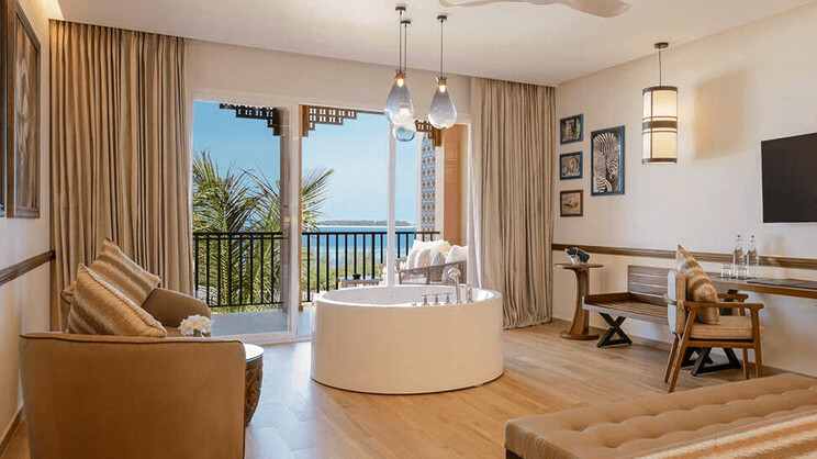 Superior Suite Ocean View With Jacuzzi 